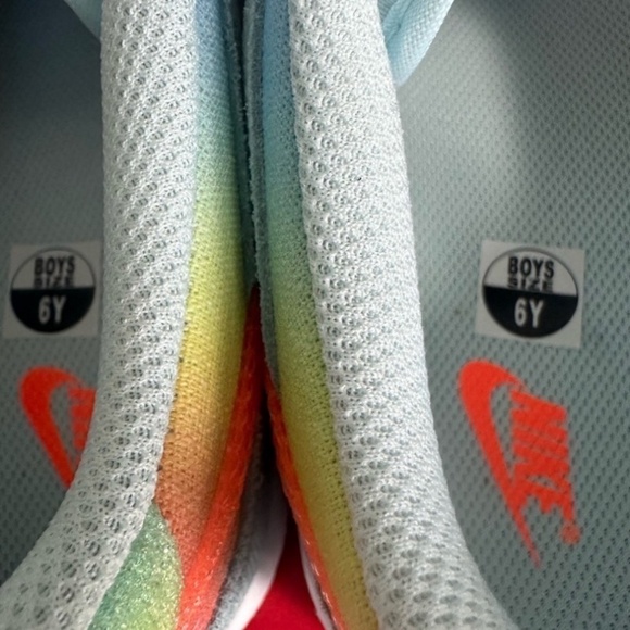 Nike Dunk Low BG Heat Map sneakers 6Y / Womens 7.5 - Picture 4 of 9